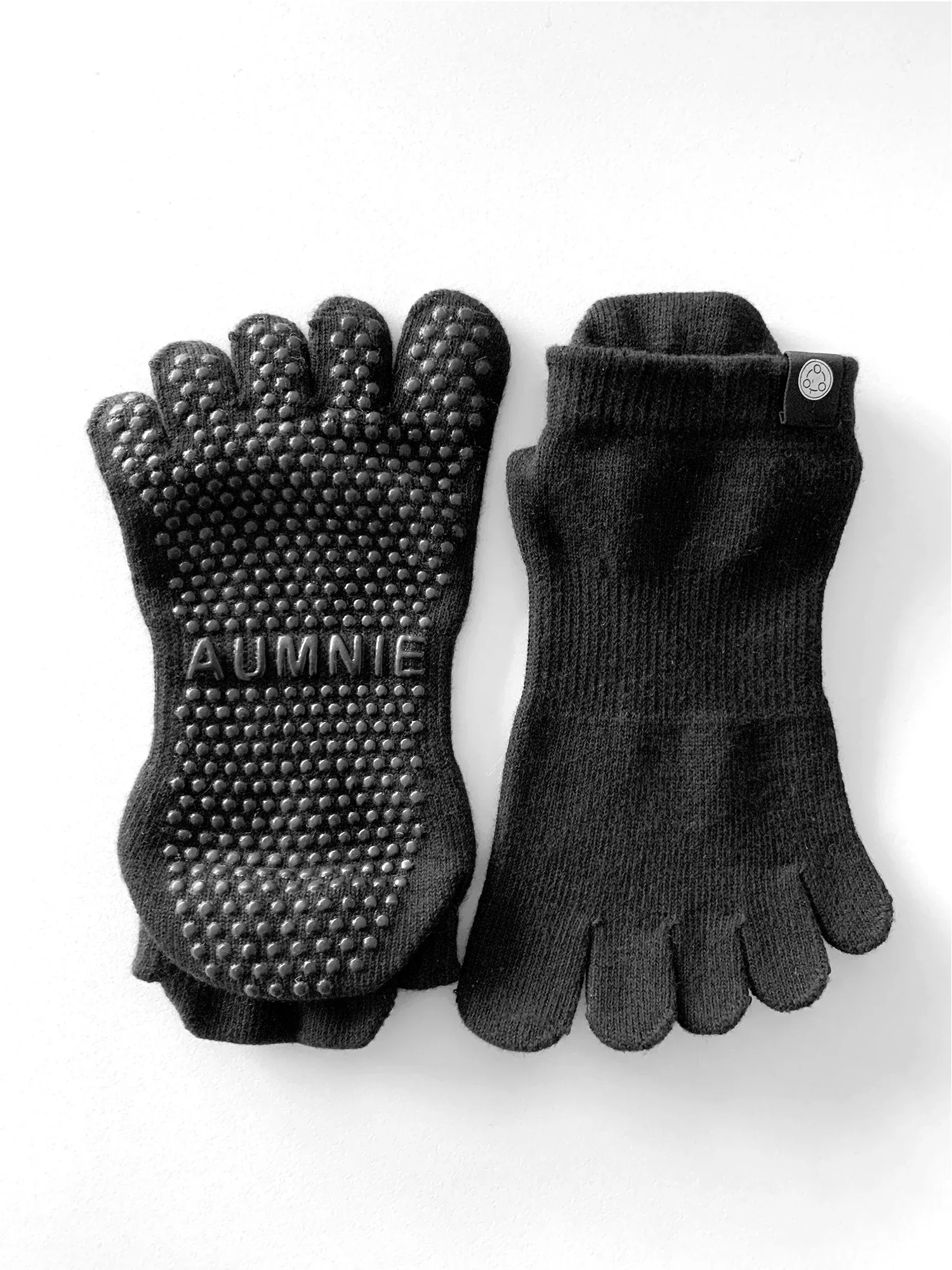 FULL TOE YOGA ANKLE SOCKS, BLACK