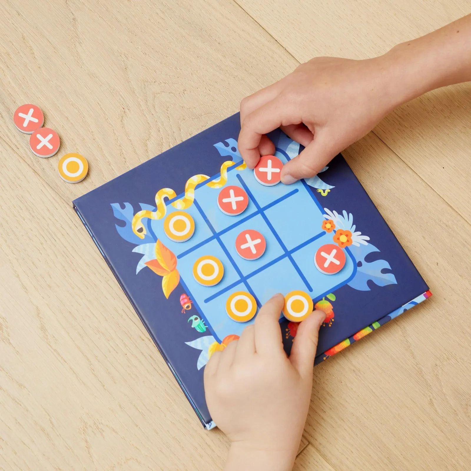 Magna Games - Snakes & Ladders/TIC-TAC-TOE