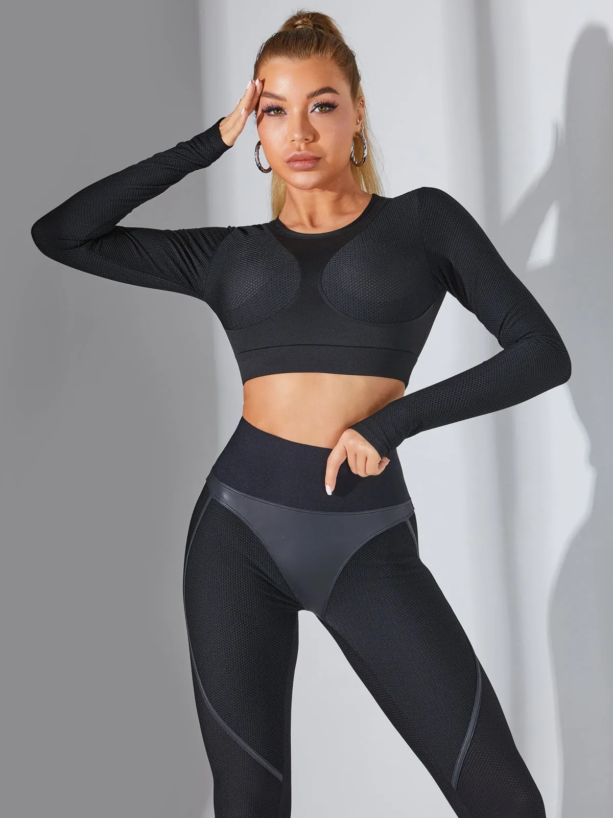 ZASUWA Fly Eye Contrast Color High-rise Hip-lift Sportswear